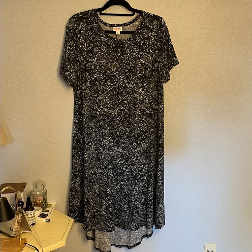 LuLaRoe Black and Gray Patterned Midi Dress